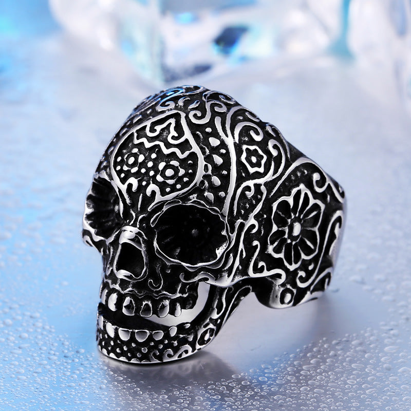 Trendy Men's Skull Ring with Punk Design