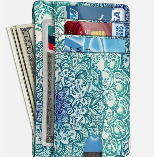 Minimalist Men's Wallet with RFID Protection and Coin Pocket