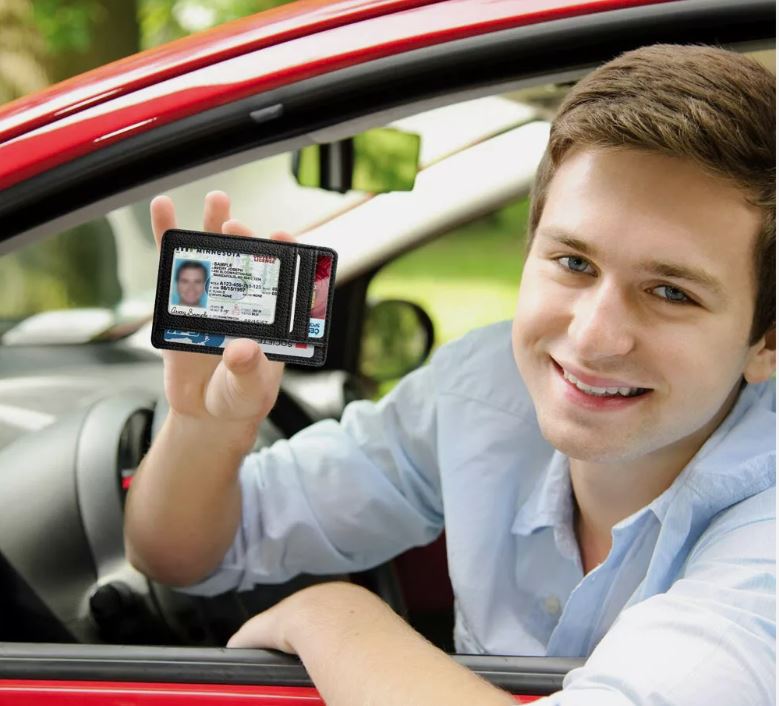 Minimalist Men's Wallet with RFID Protection and Coin Pocket