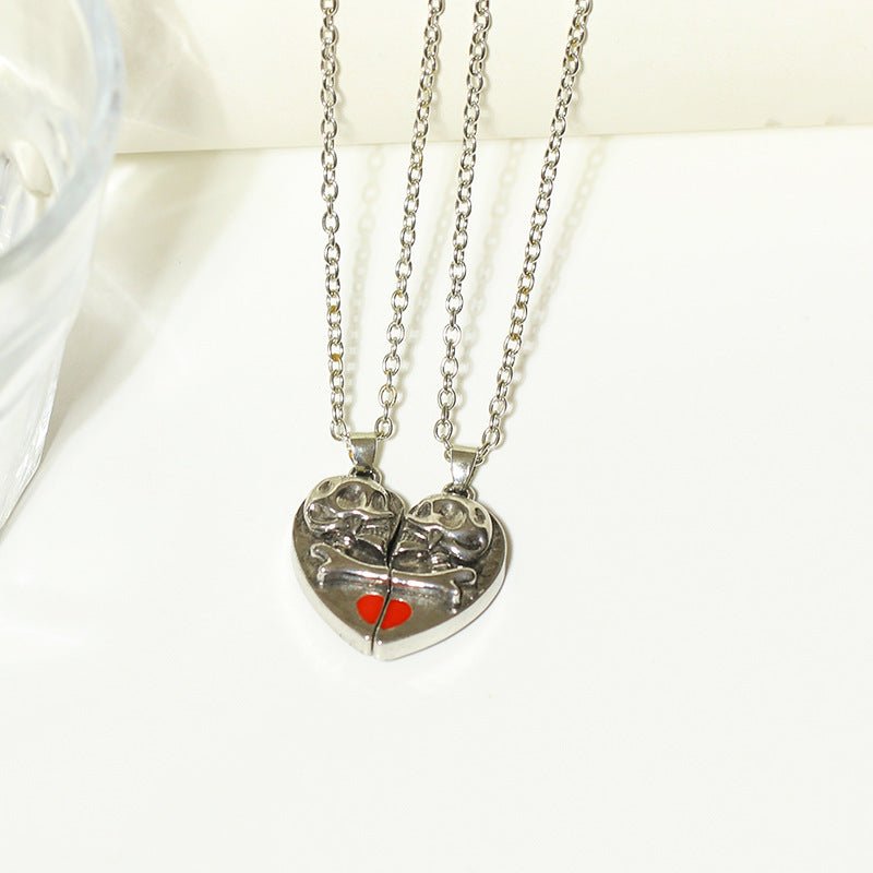 Halloween Couple Necklace: Heart-Shaped Skull Pendant