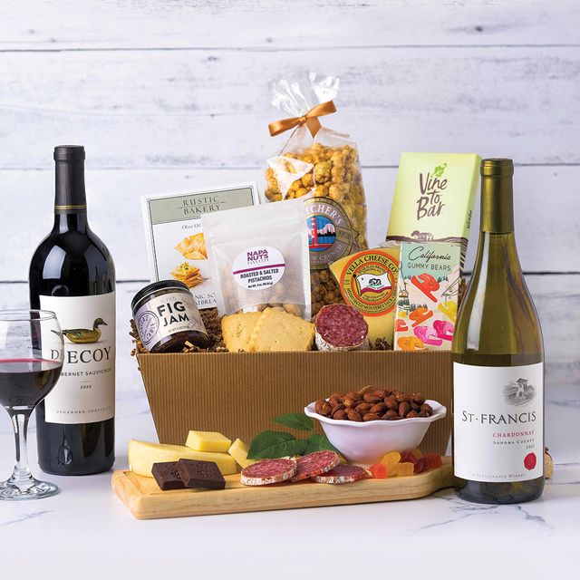 Gourmet Treasures: Napa & Sonoma Wine Pairing Gift Basket