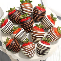 Chocolate Dipped Strawberries: Dozen
