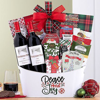 Vintners Path Holiday Red Duet: Wine Gift Basket