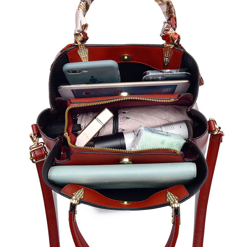 Mother's Day Gift: Shoulder Bag With Leaf Pendant
